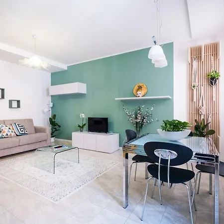 Palazzina Bandiera E Moro *