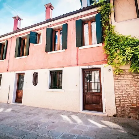 Palazzina Bandiera E Moro 公寓
