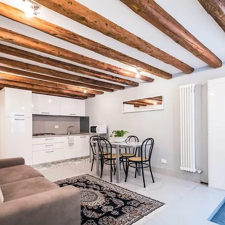 Palazzina Bandiera E Moro 威尼斯