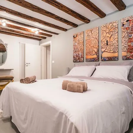 Palazzina Bandiera E Moro * 威尼斯